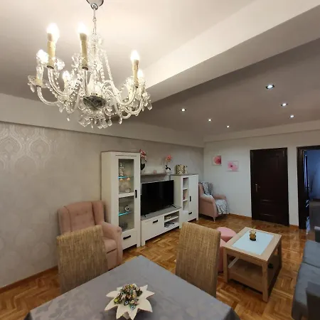 Lejlighed Jasjose Centro - La Elegancia De La Cadena Jasjose Vut-2048-as